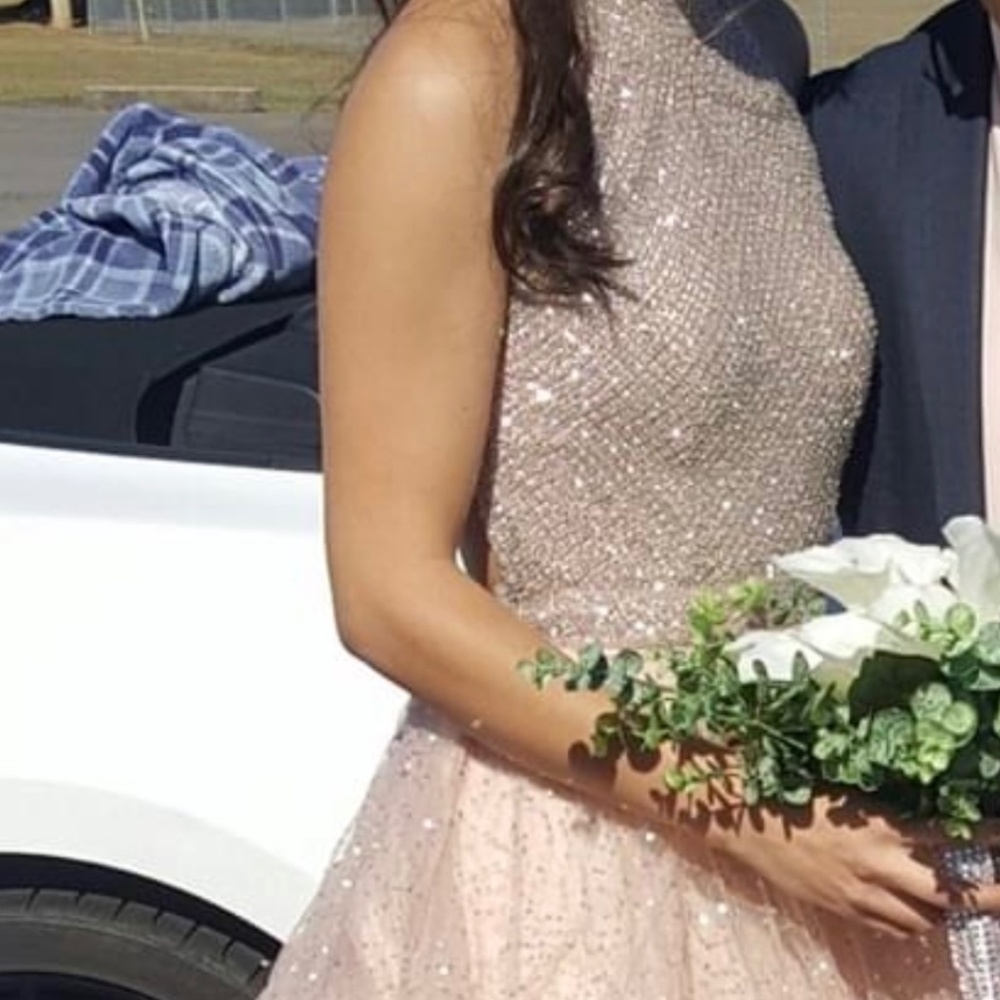 Sherri hill size 2